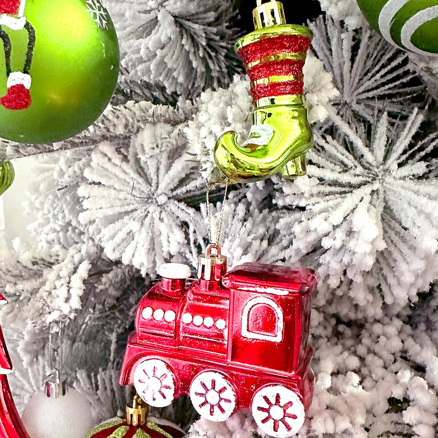 34/12/9pcs Grinch Christmas Ball Decorations Green Monster Xmas Tree Ornaments Green Painted Xmas Ball Set Christmas Home Decor