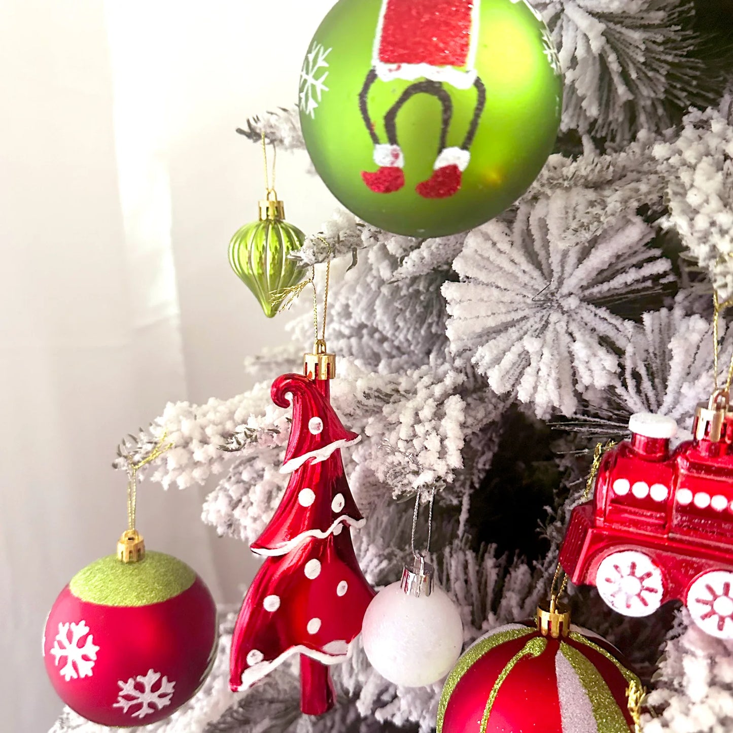 34/12/9pcs Grinch Christmas Ball Decorations Green Monster Xmas Tree Ornaments Green Painted Xmas Ball Set Christmas Home Decor
