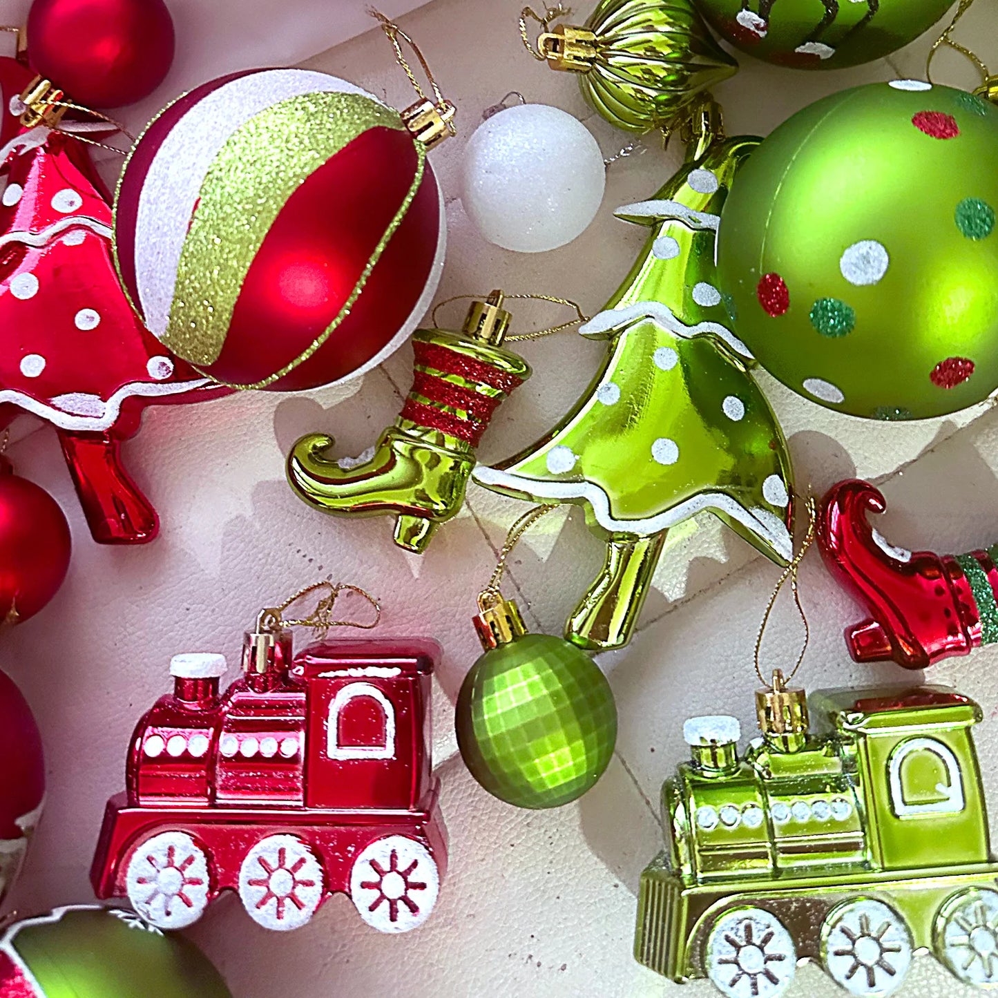 34/12/9pcs Grinch Christmas Ball Decorations Green Monster Xmas Tree Ornaments Green Painted Xmas Ball Set Christmas Home Decor