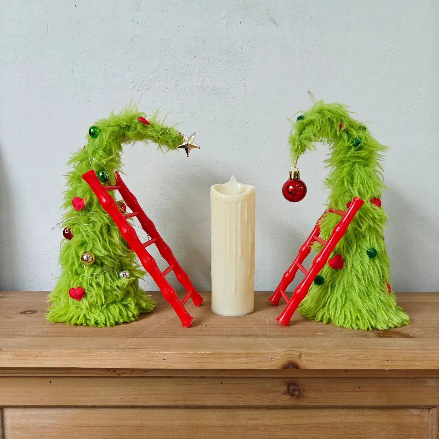 Bendable Christmas Tree Fluffy Green Desktop Xmas Tree with Ladder Grinch Themed Holiday Decor Festive Home Office Decoration